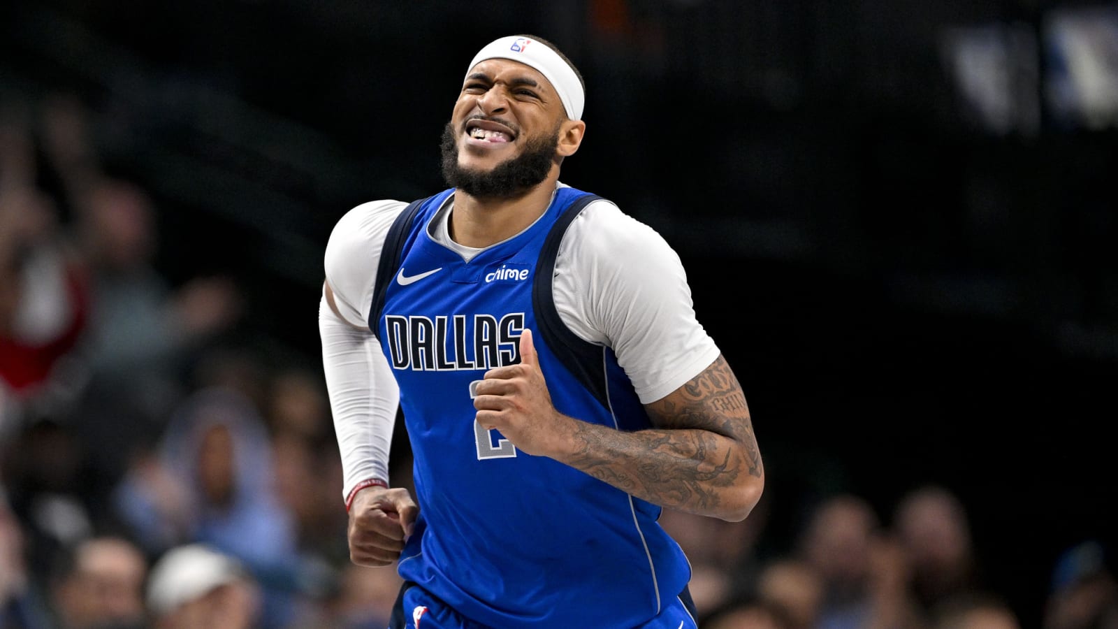 Mavs big man back in action