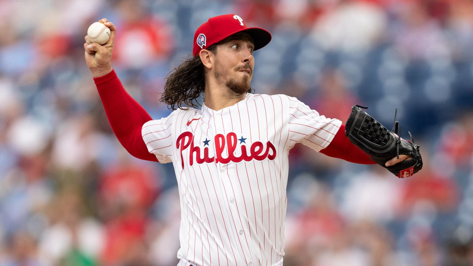 Are the Phillies considering a pitching tandem?