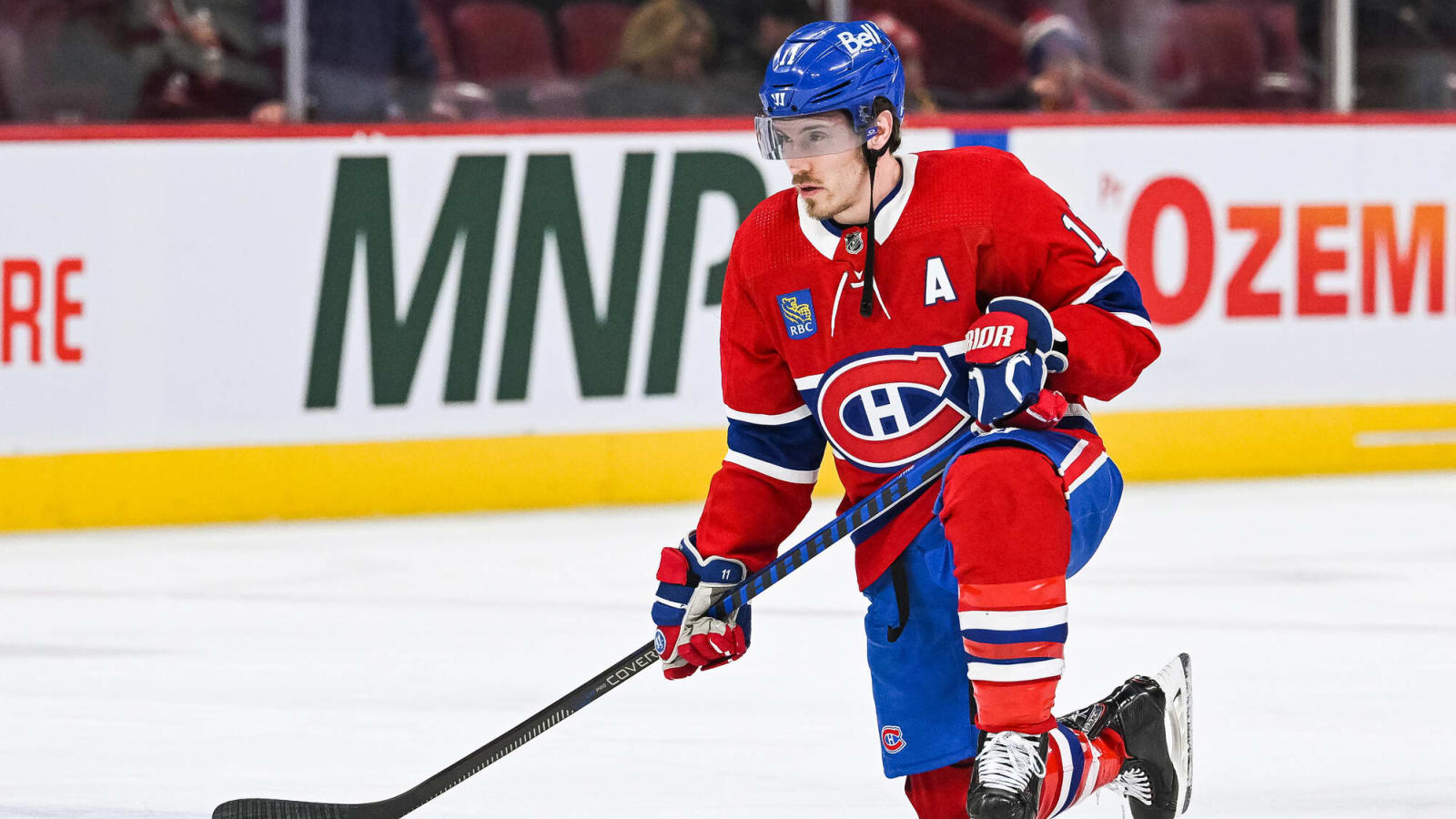 Canadiens Brendan Gallagher Goes To Bat For Medical Staff