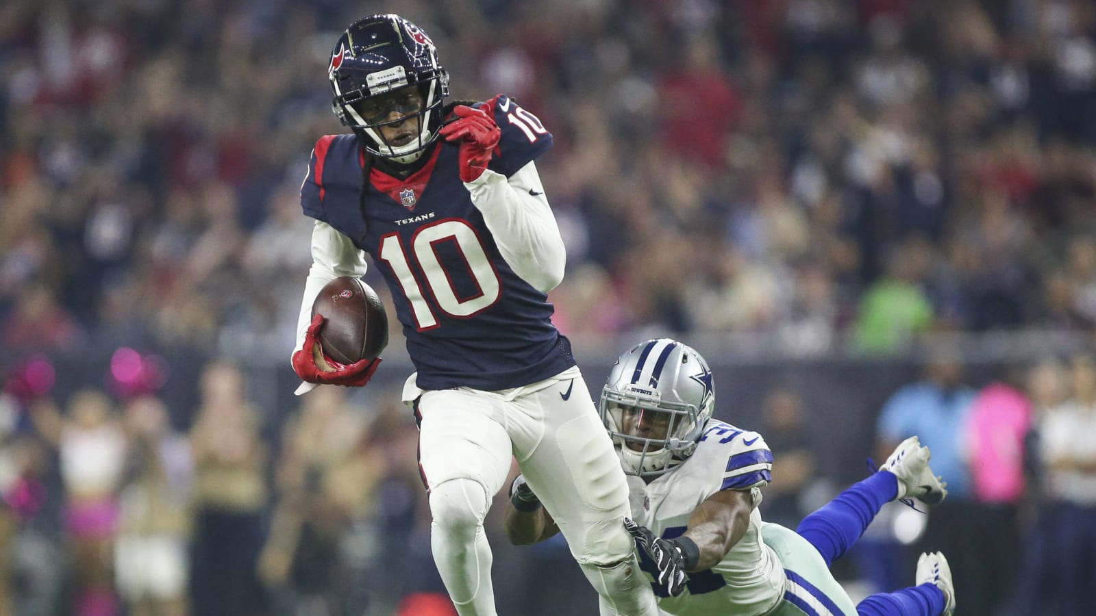 Watch: DeAndre Hopkins loses helmet making extraordinary catch