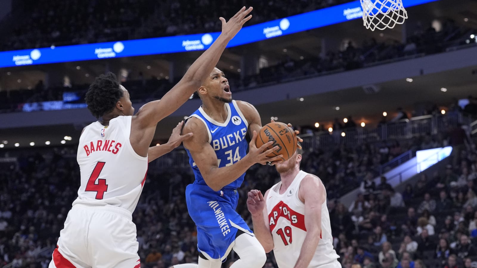 Giannis Antetokounmpo surpasses Michael Jordan in one scoring feat