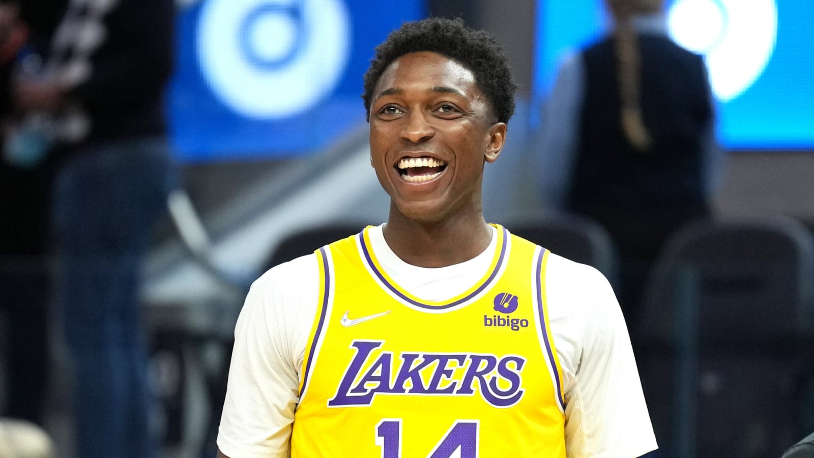 Lakers add experienced wing in midseason boost