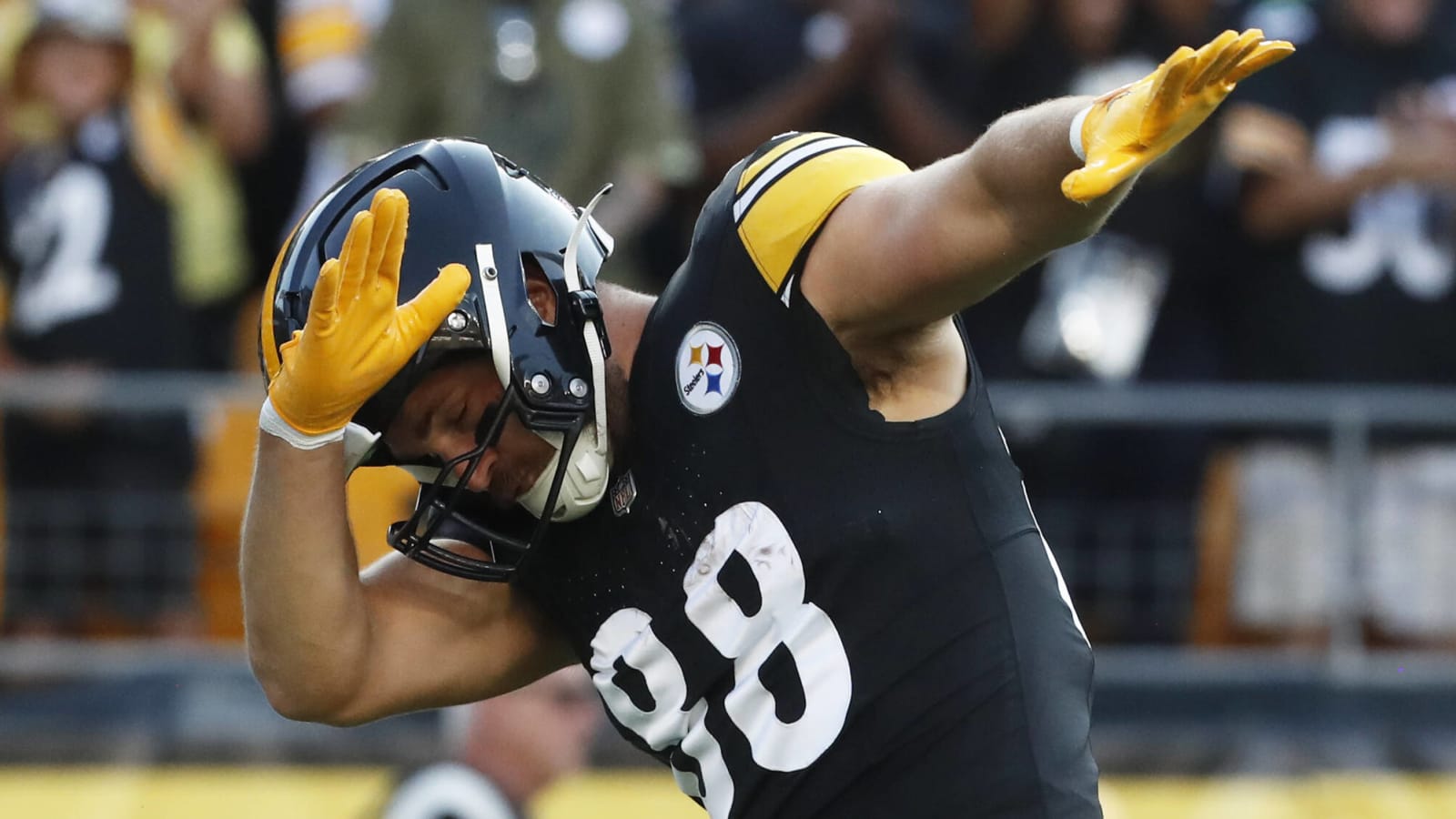 Star Steelers TE to return to active roster