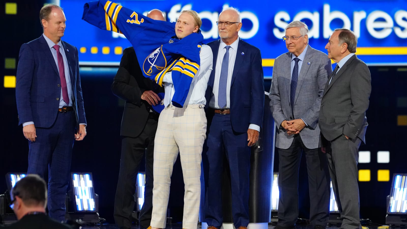 2025 World Junior Championship: Finland Secures Victory in Final Round Robin Game
