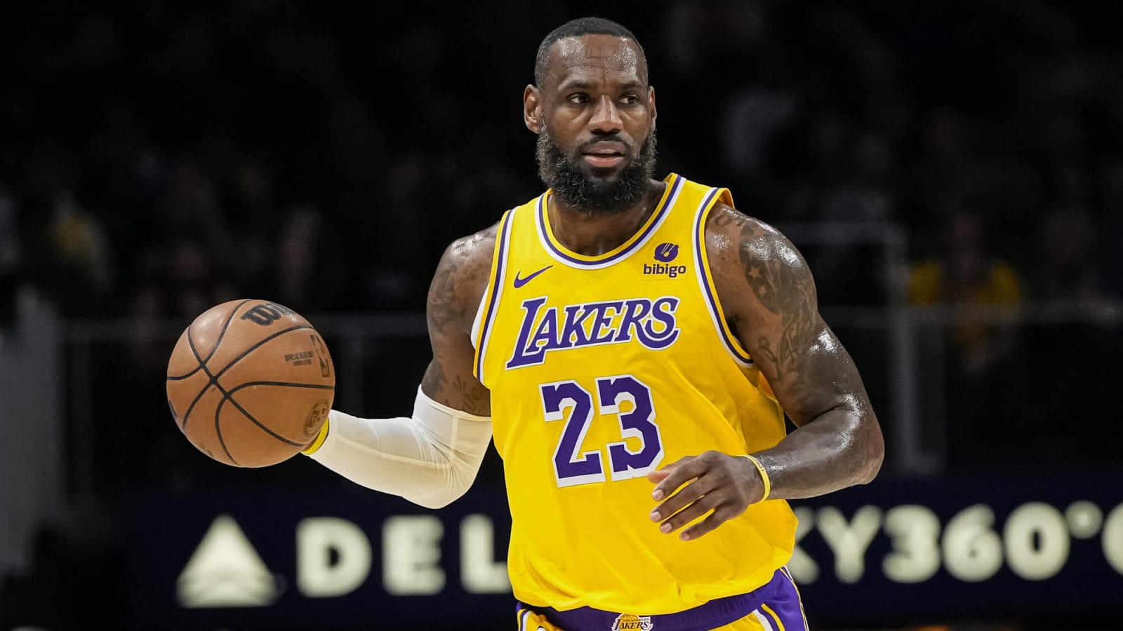 Report: Lakers’ LeBron James Hopes Ankle Treatment Will Enable Him To Finish Season Stronger