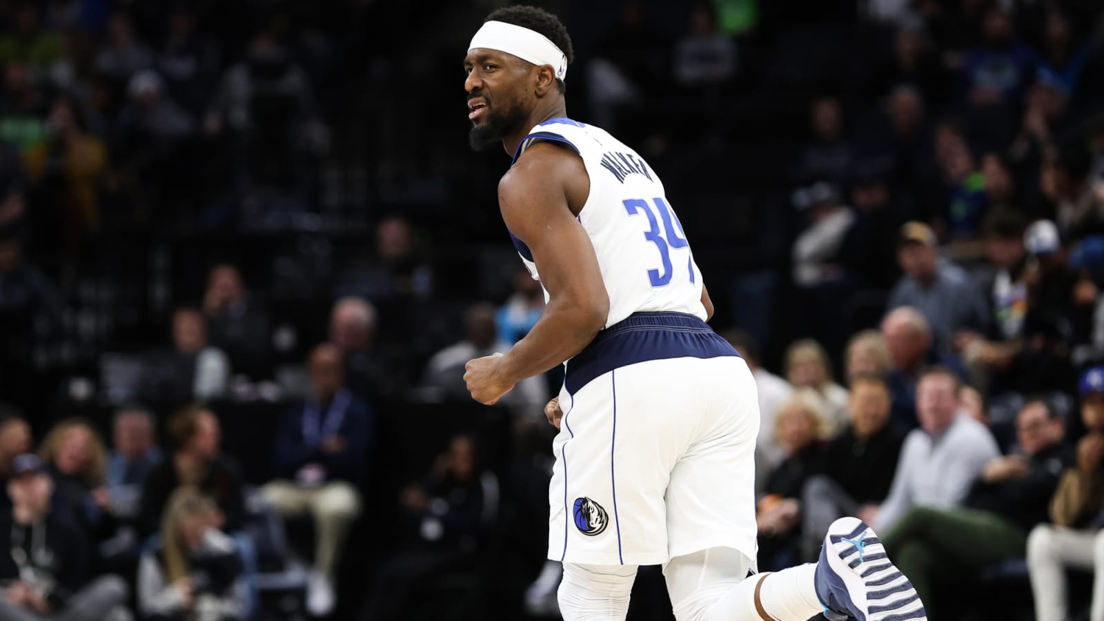 Kemba Walker On Why He Will Never Gamble With Michael Jordan I Can t Compete With Him Yardbarker