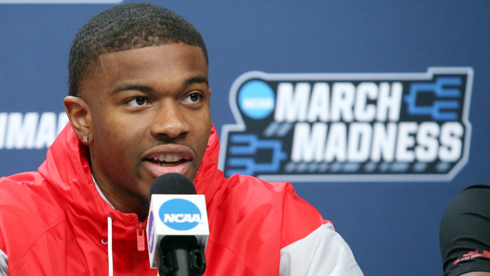 Buckeyes forward E.J. Liddell declares for NBA draft