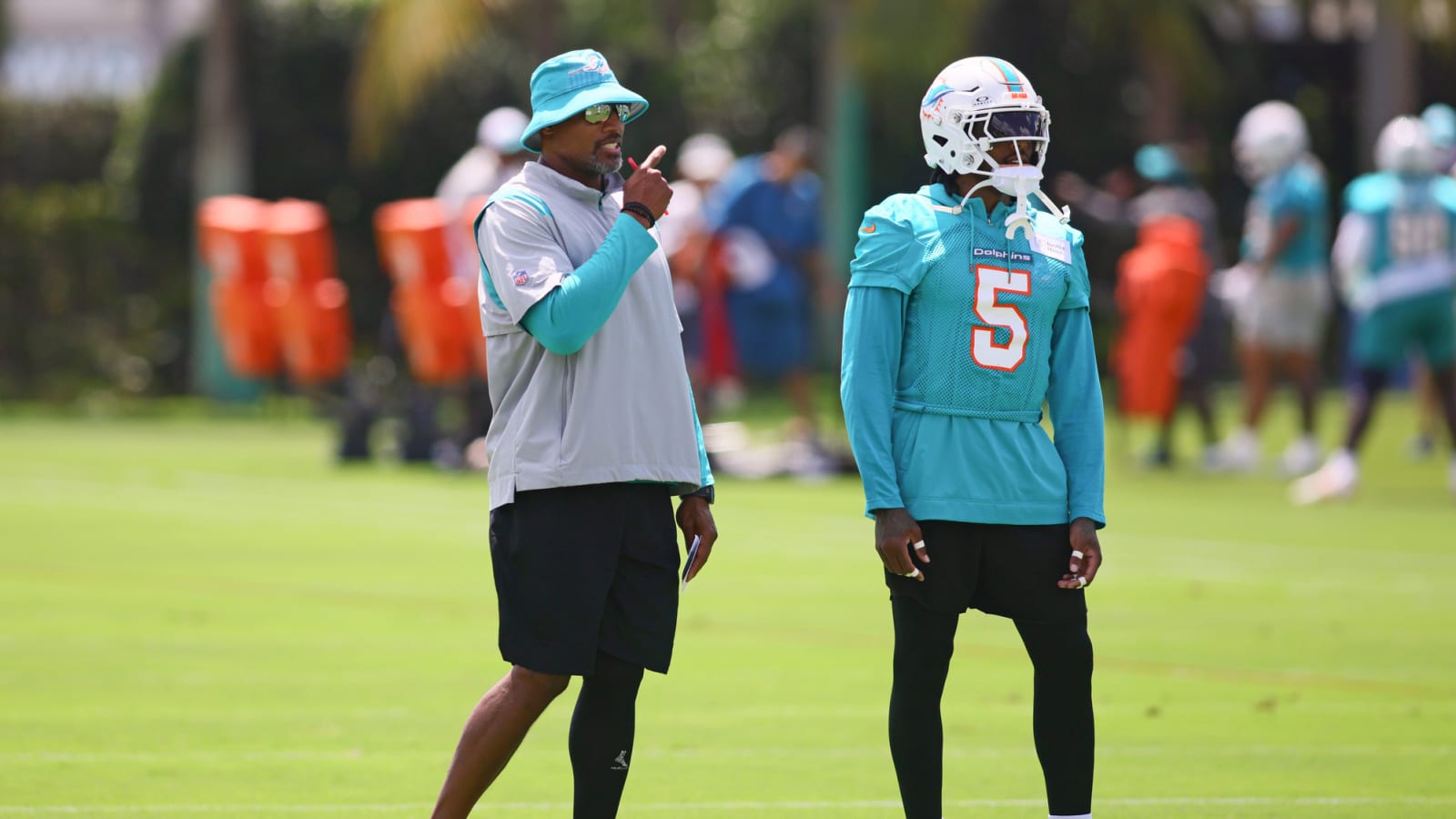 Weaver could Lead Dolphins to Top-Five Defense in 2025