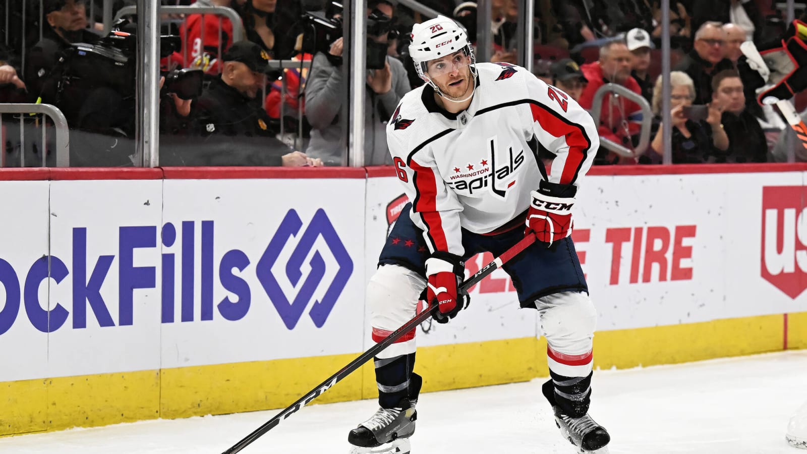 Capitals’ Nic Dowd exits vs. Islanders with lower-body injury
