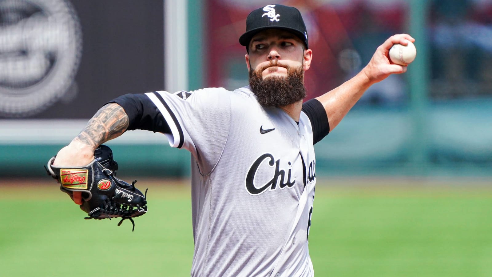 White Sox place former Cy Young winner Dallas Keuchel on injured list with back spasms 
