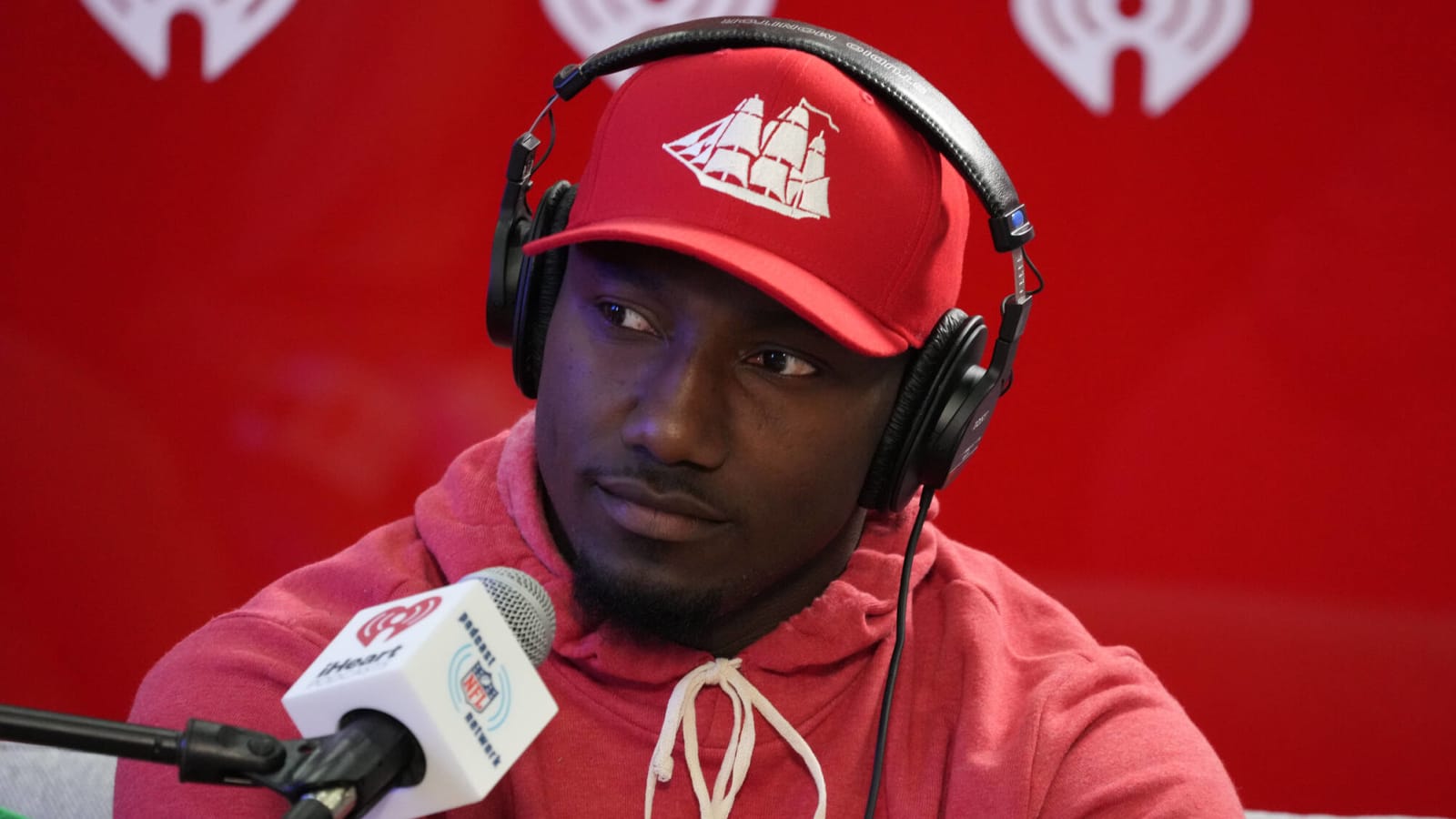 49ers 'trying to get something done' with Deebo Samuel contract?