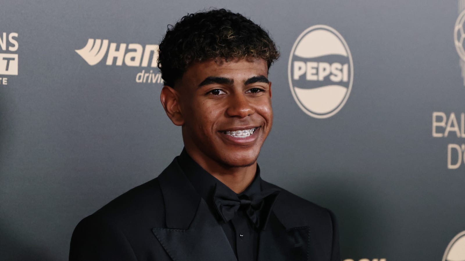 Barcelona gem Lamine Yamal wins 2024 Kopa Trophy