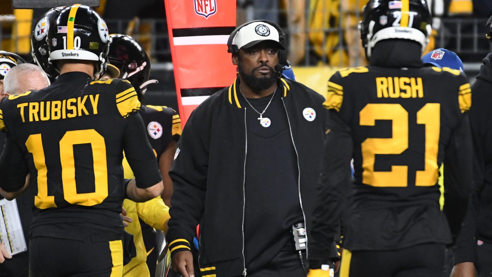 Steelers Insider Believes it&#39;s A 50-50 Chance Owner Art Rooney II Will Move On From Mike Tomlin