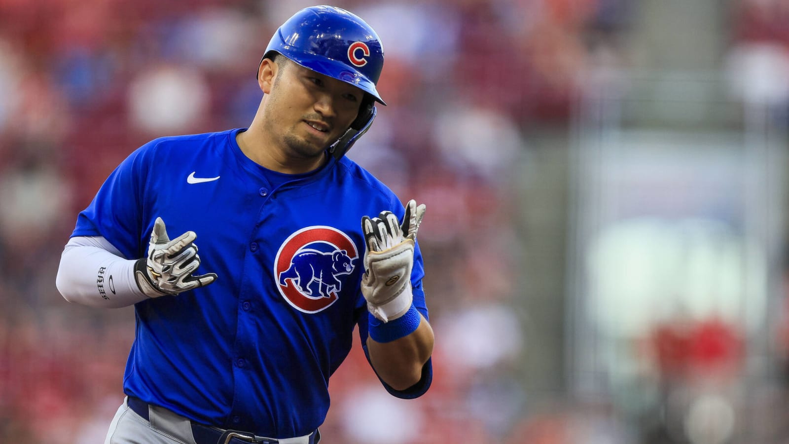 Cubs outfielder left game against Reds after side 'tightened up'