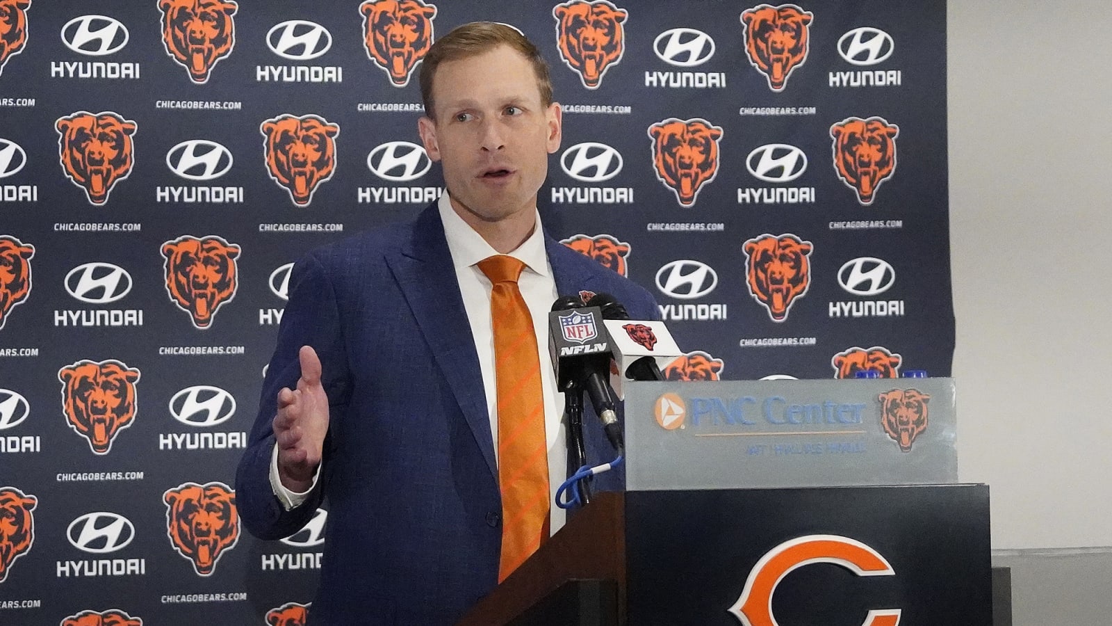 Chicago Bears: Ben Johnson’s agent pulled a fast one on the front office; local media