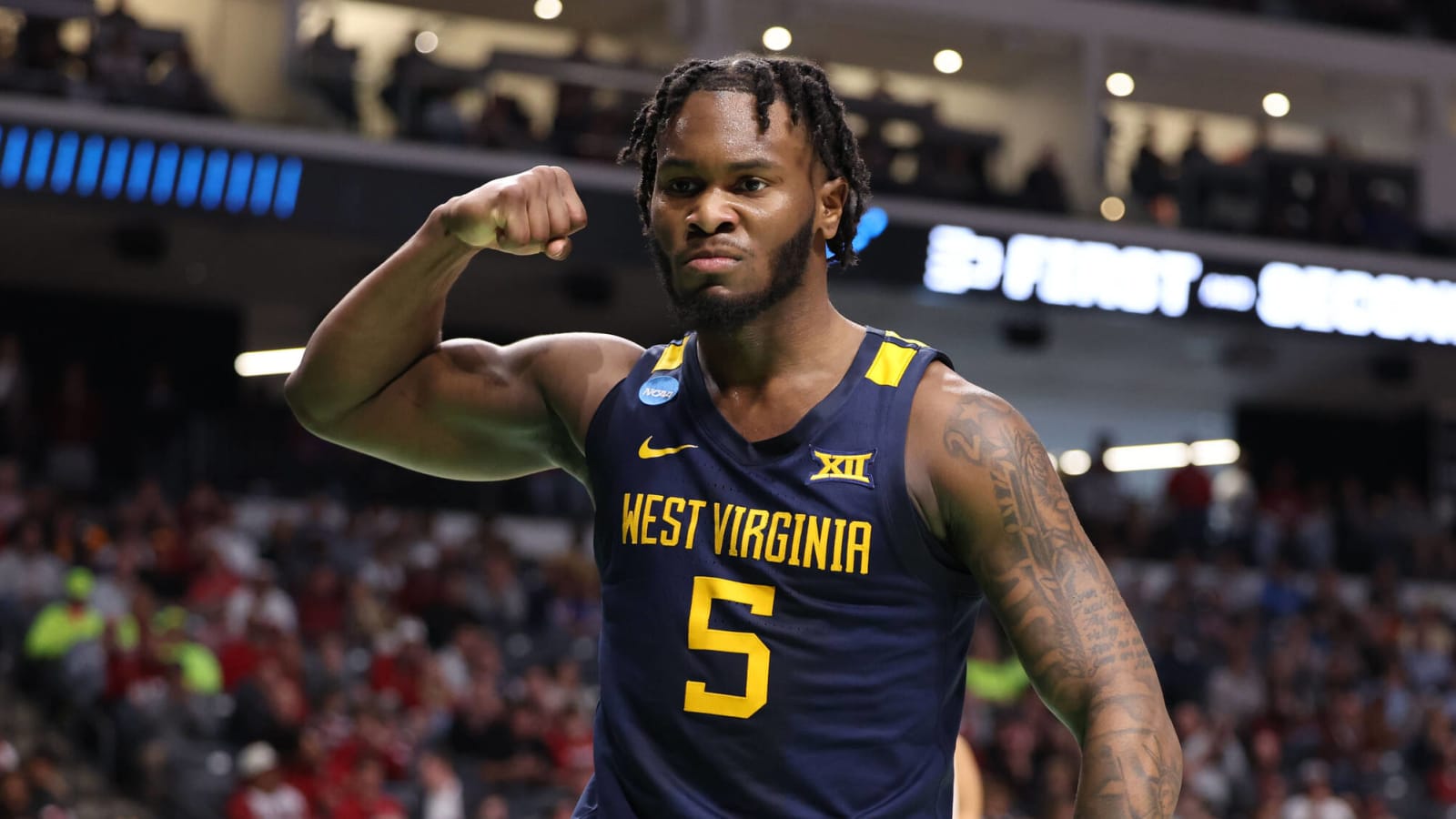 Pitt Reaches Out to West Virginia Transfer Guard Joe Toussaint