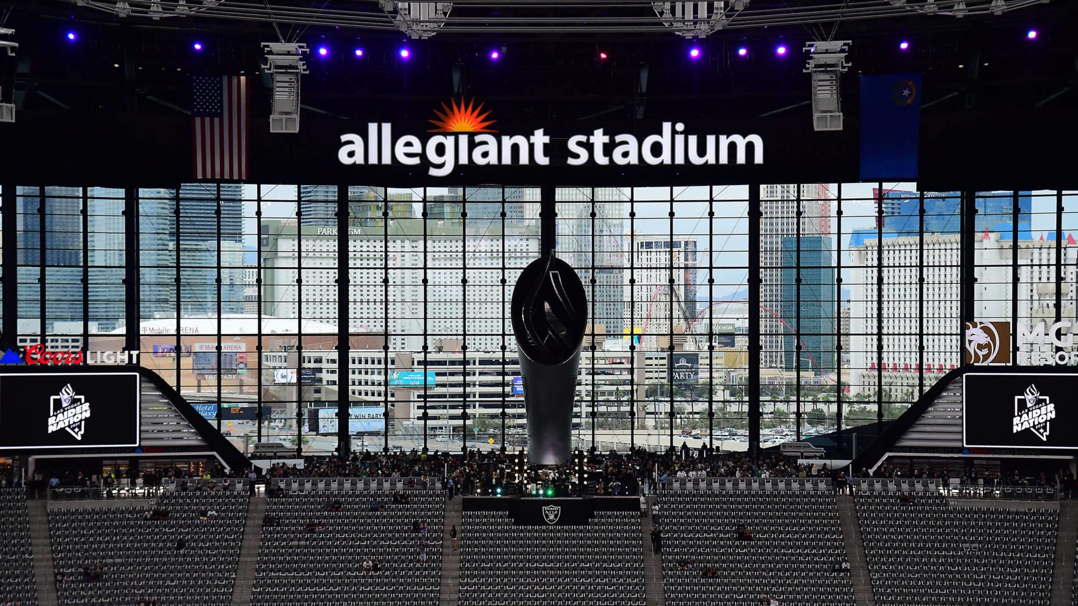 Report: Las Vegas Raiders' Allegiant Stadium to Host Super Bowl in 2024 –  NBC4 Washington