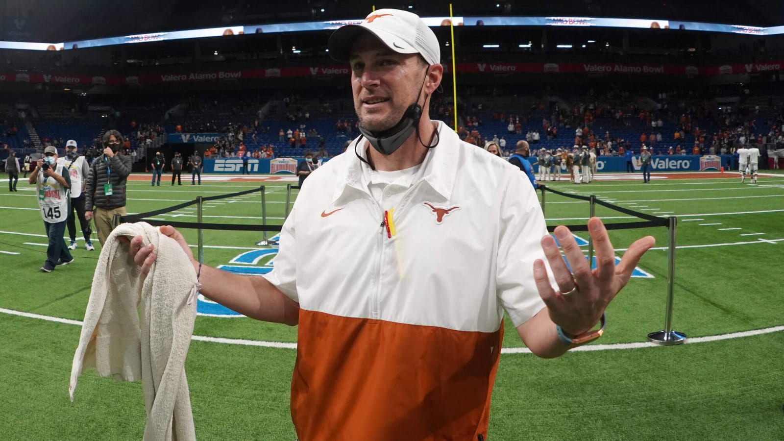 Report: Former Texas HC not interested in Cincy opening