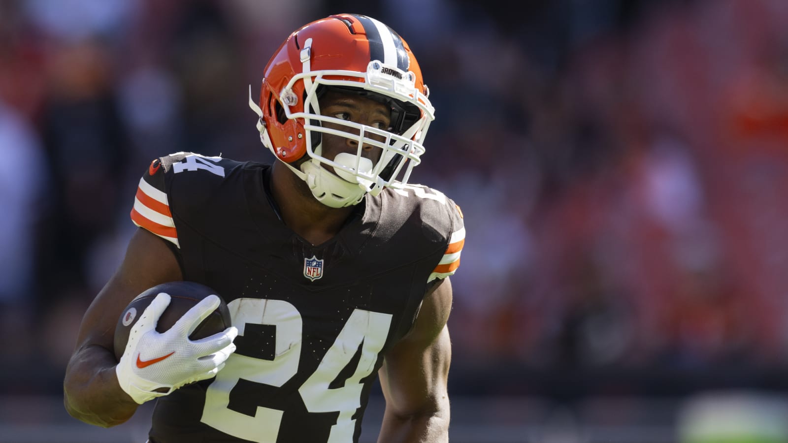 Browns RB Nick Chubb suffers broken foot