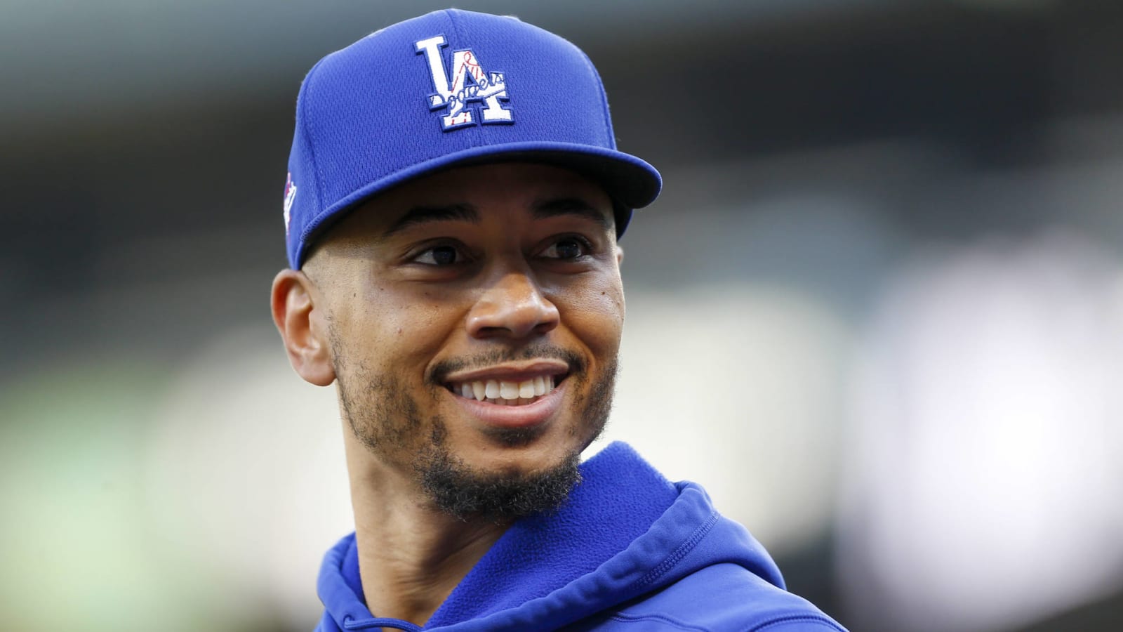Dodgers' Betts out vs. Mariners, but X-rays on arm negative