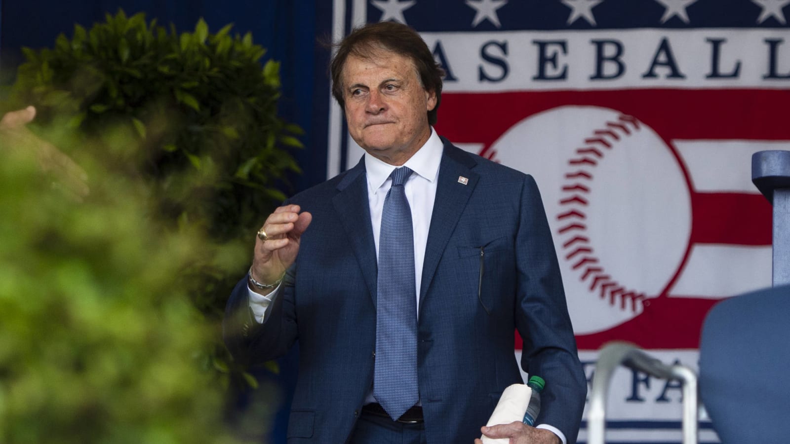 Tony La Russa charged with DUI day before being hired by White Sox?