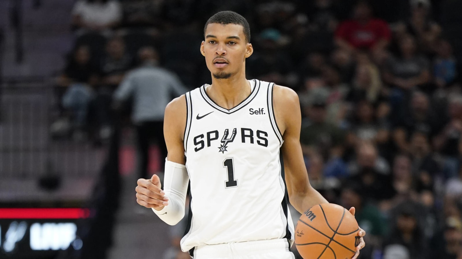 New era spurs deals