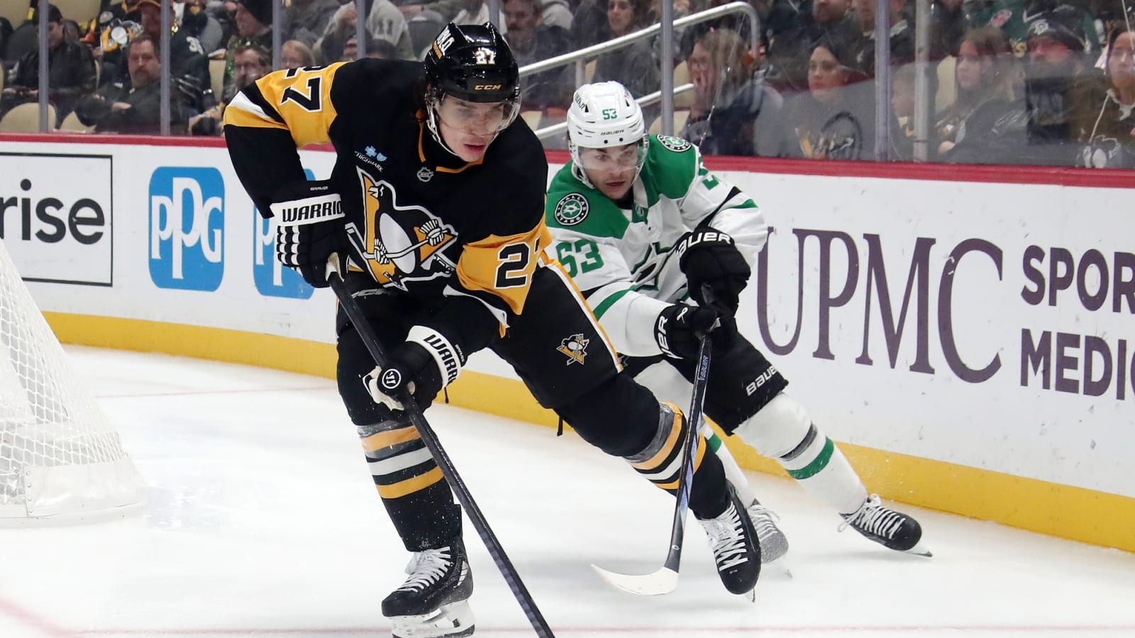 Penguins Scratching Ryan Graves Sends Clear Trade Message
