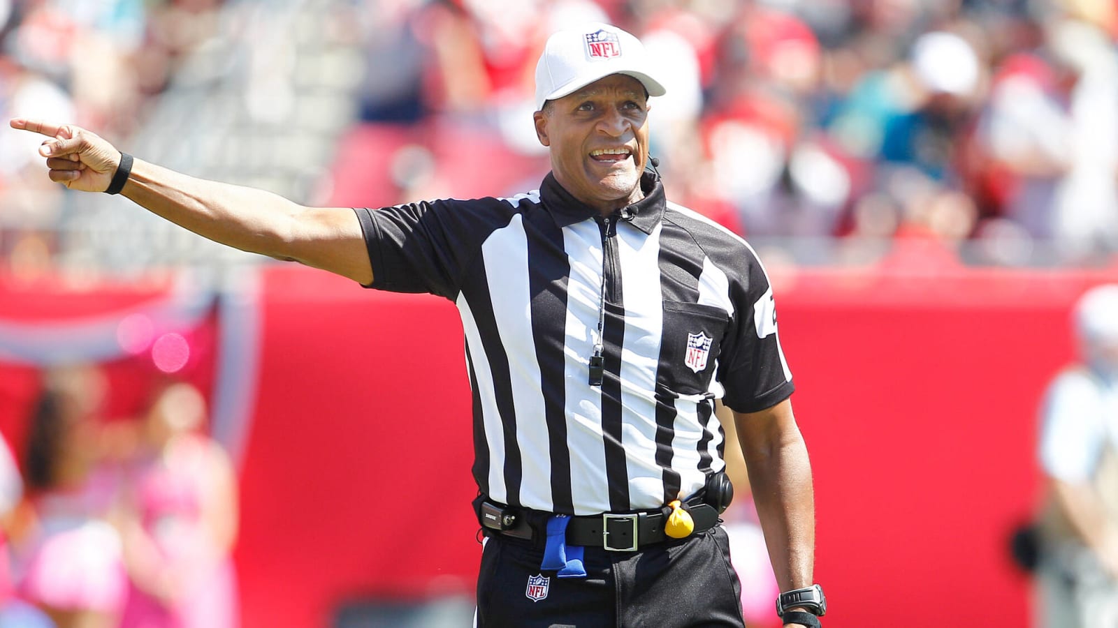 Referee Jerome Boger defends controversial roughing the passer penalty