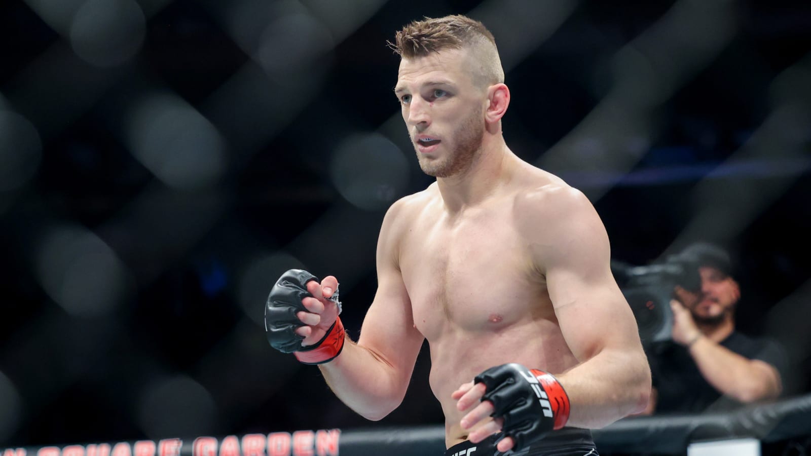 UFC 305 post-fight bonuses: Hooker and Gamrot's war at top of headlines