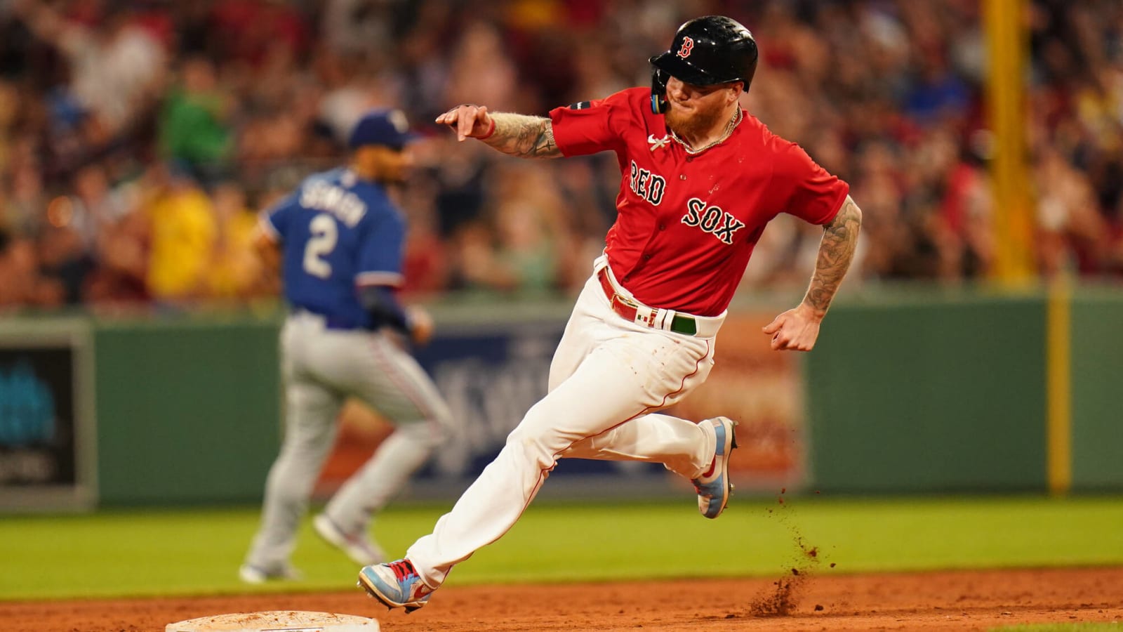 In rare Yankees-Red Sox trade, outfielder Verdugo goes to New York