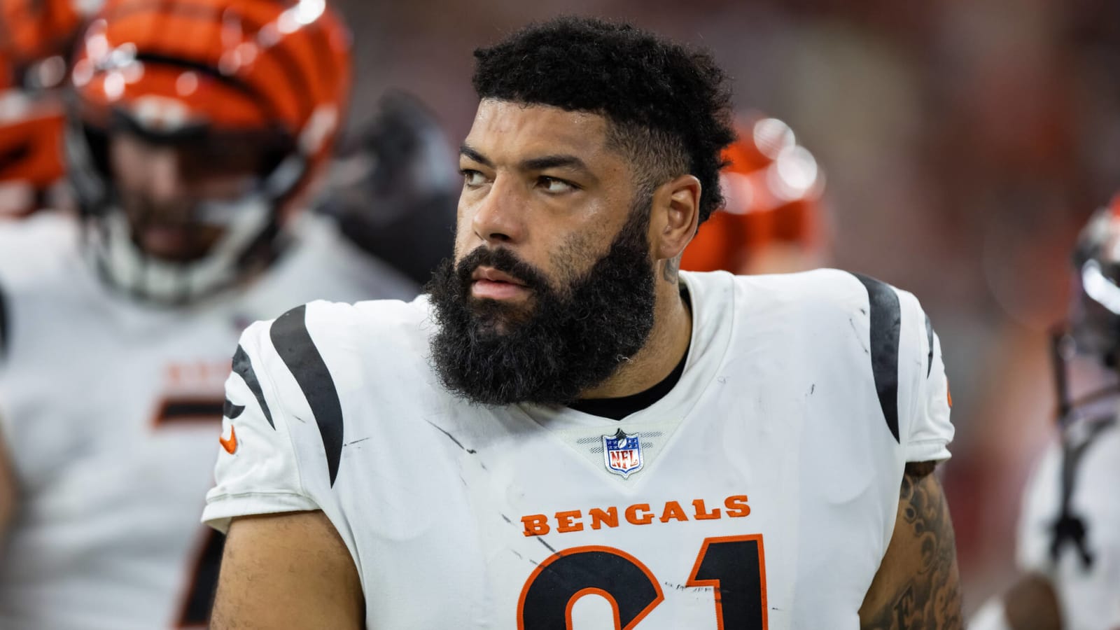 Bengals re-sign veteran OL to one-year deal
