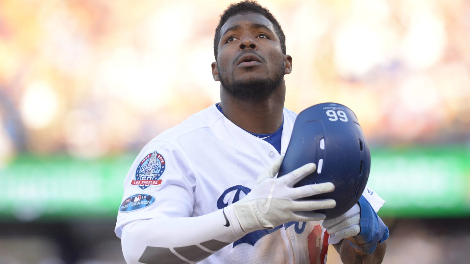 Dodgers trade Yasiel Puig, Matt Kemp to Reds in blockbuster deal