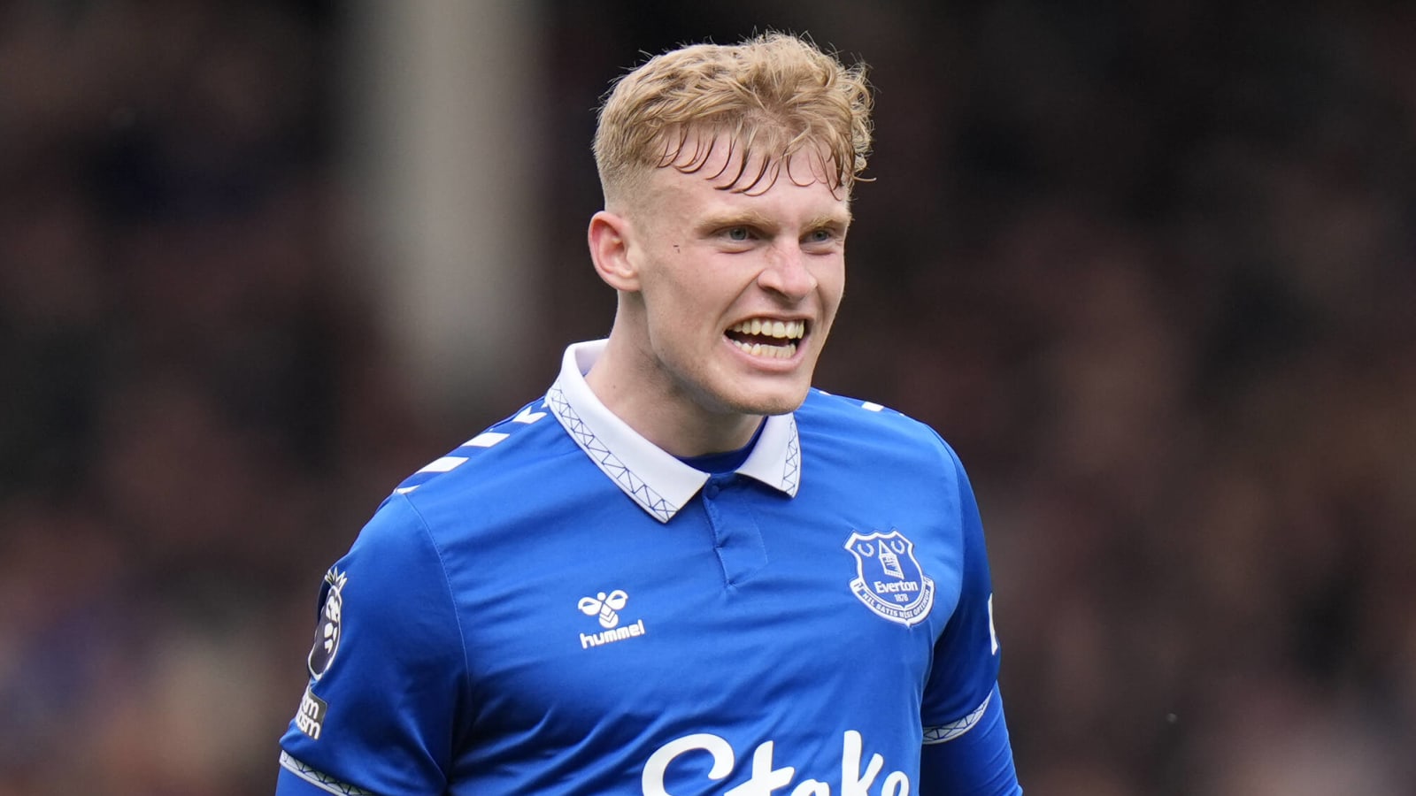 Everton planning for summer sales amid Manchester United interest in duo