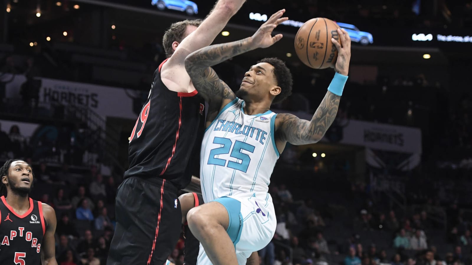 Mavs to acquire former first-round pick in trade with Hornets