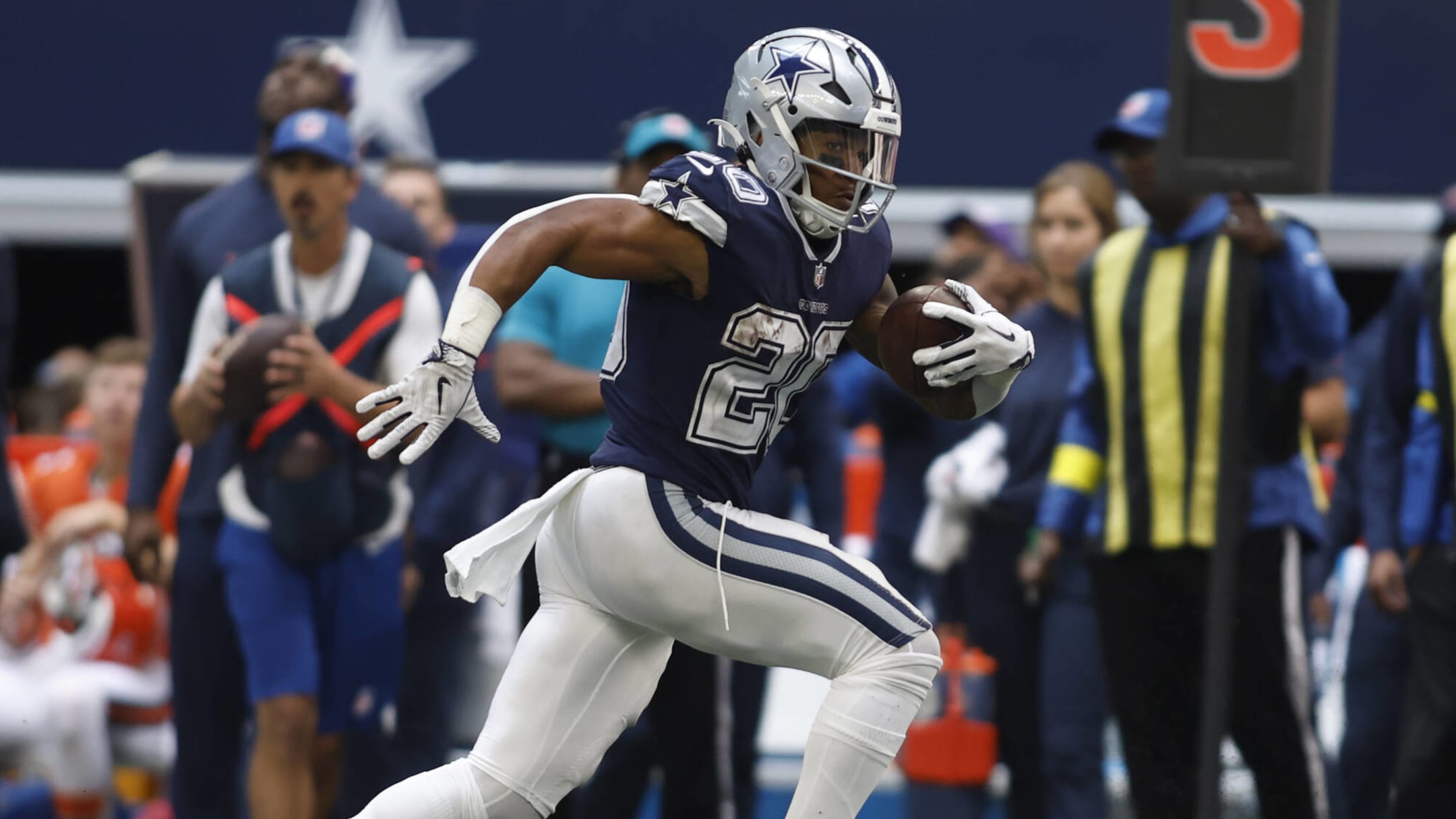 What channel is Dallas Cowboys game on today? (10/30/22) FREE live stream,  Time, TV for NFL Week 8 vs. Bears 