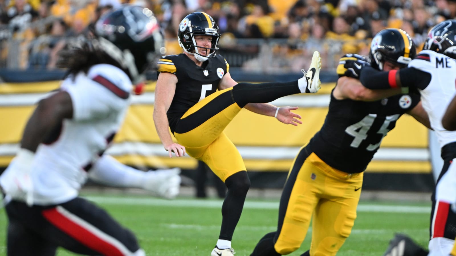 Steelers Place Punter Cam Johnston on IR