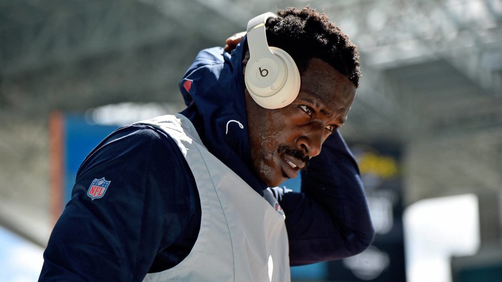 Seahawks 'weren't comfortable' signing Antonio Brown