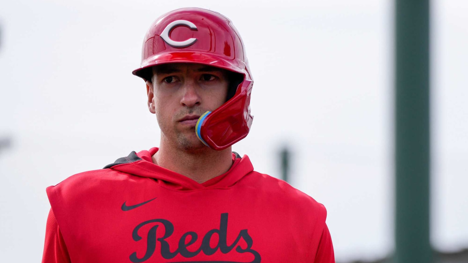 Reds outfielder still dealing with lingering injury