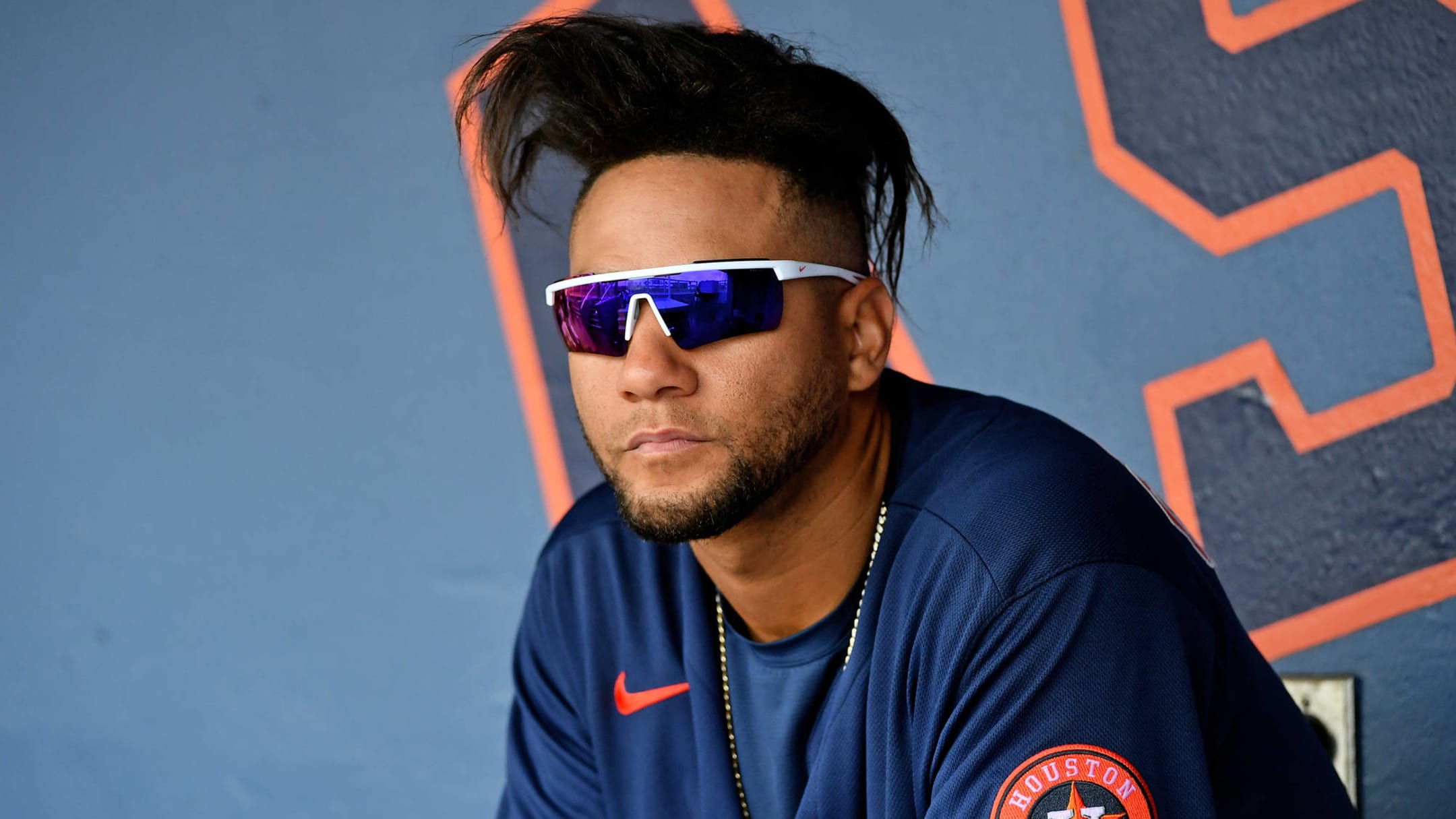 Yuli Gurriel hopes to return to Astros after 2020