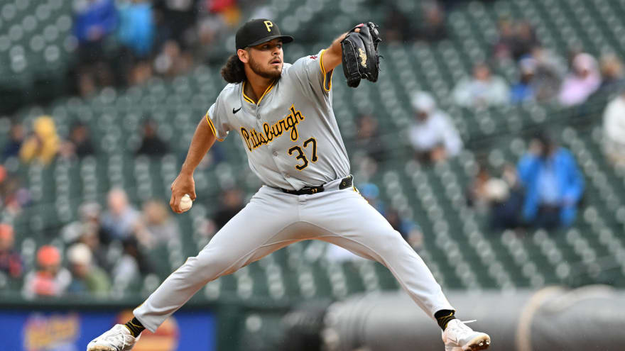 Jared Jones Roughed Up in Pirates’ Sloppy Loss to Tigers