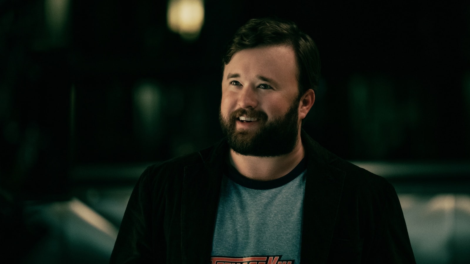 Haley Joel Osment highlights guest stars in "The 'Burbs" adaptation