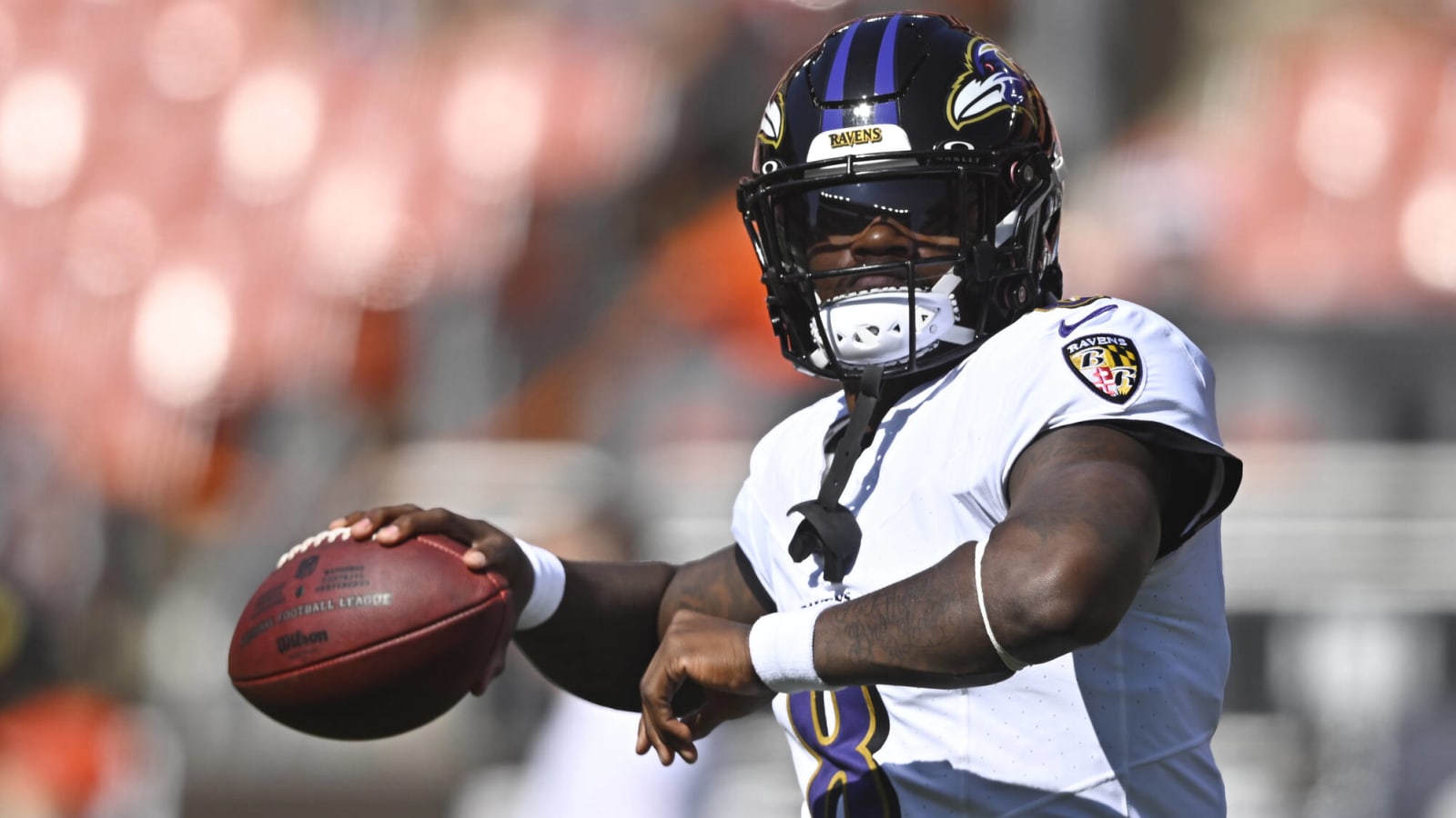 QB Lamar Jackson compares teammate to Ravens legend