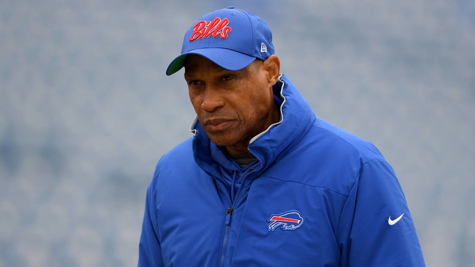 Bills ownership urging teams to hire DC Leslie Frazier as HC