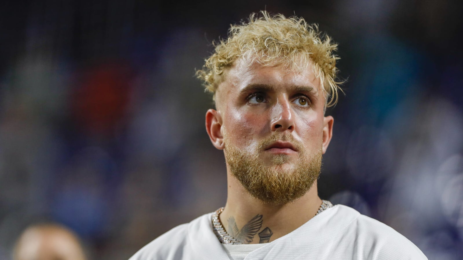 Jake Paul embarrasses himself taking batting practice before Marlins game