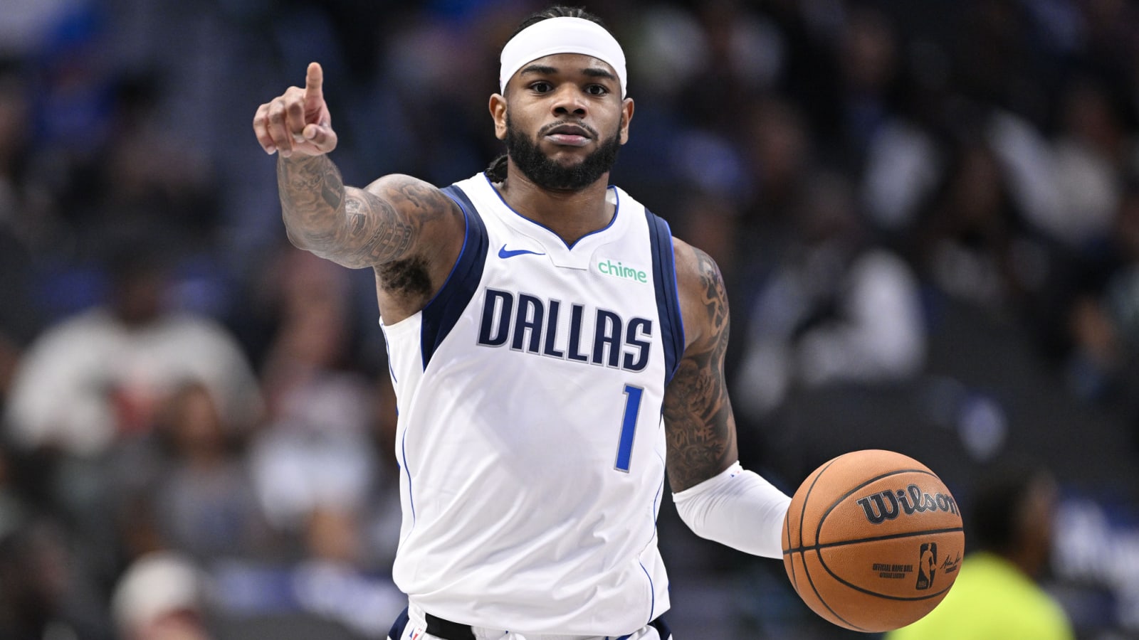 Mavs extend one young guard, pass on another who was eligible