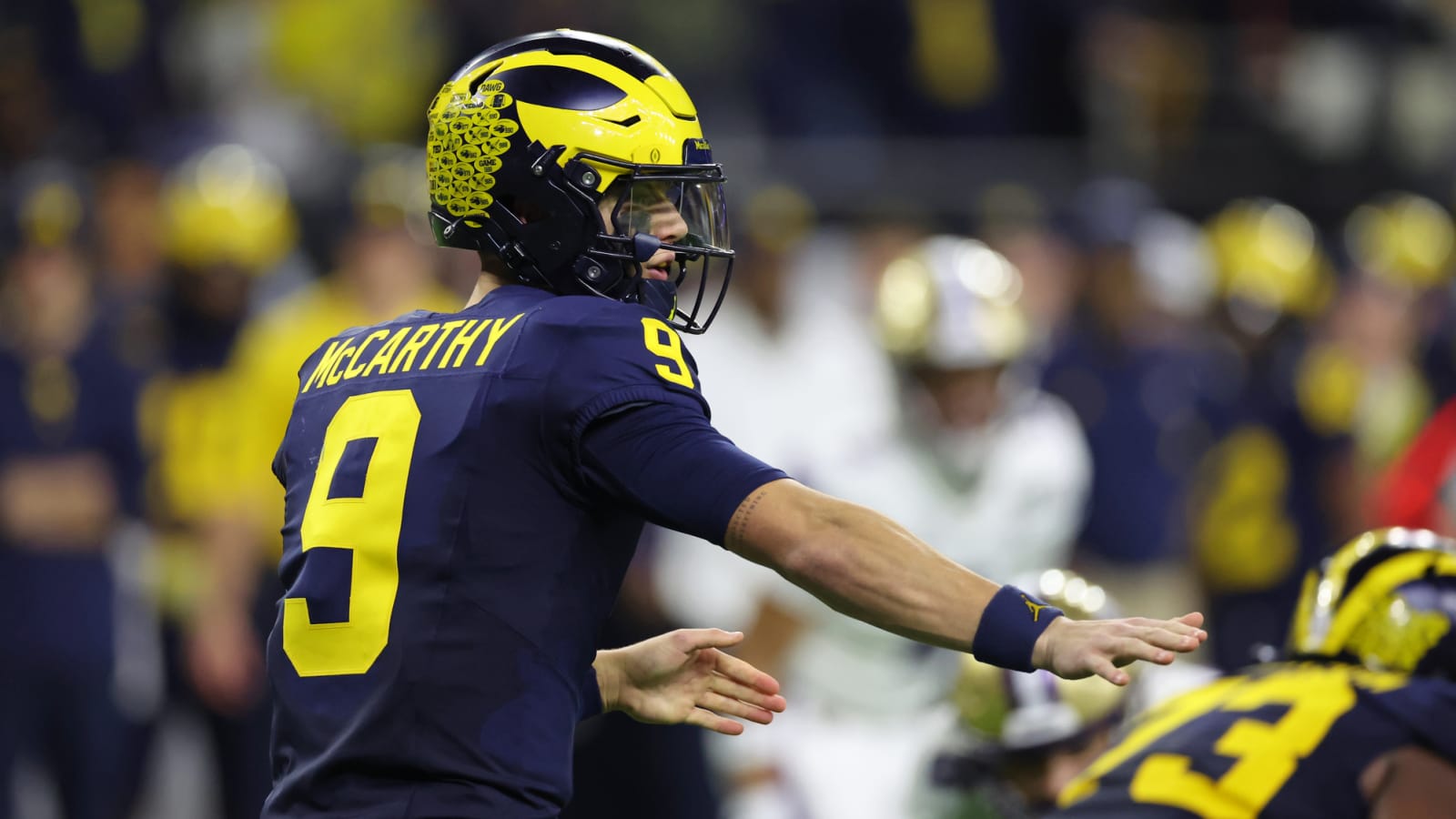 Vikings agree to terms with rookie QB J.J. McCarthy