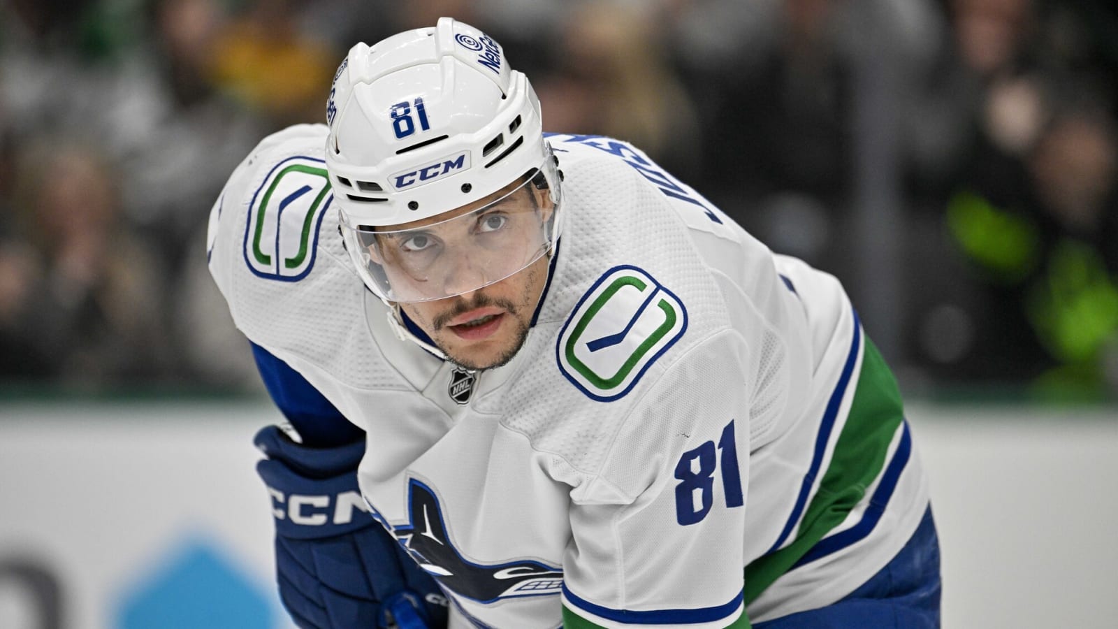Canucks sign breakout winger to four-year extension