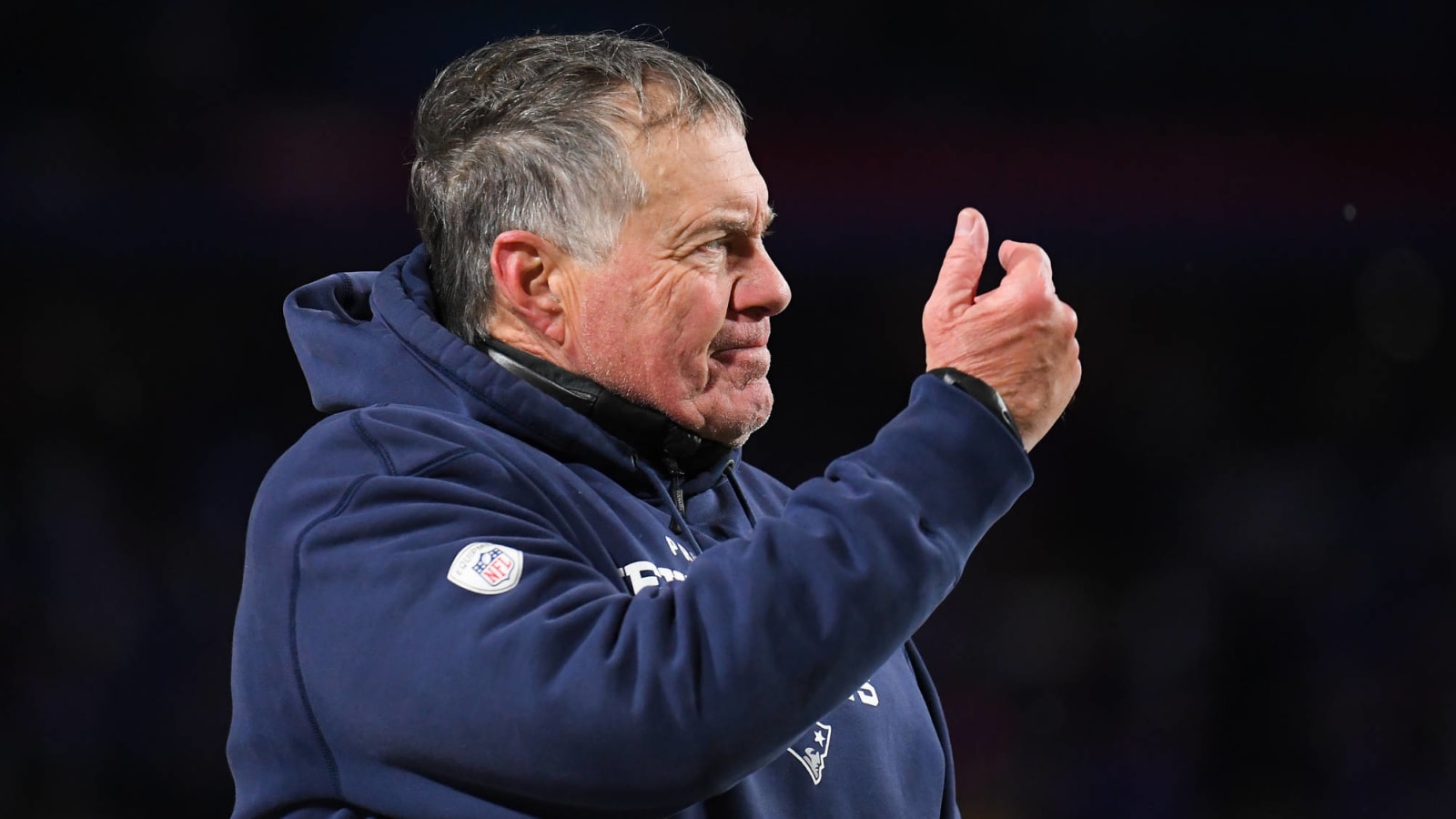 Did Bill Belichick hint at Patriots’ gameplan with face mask?