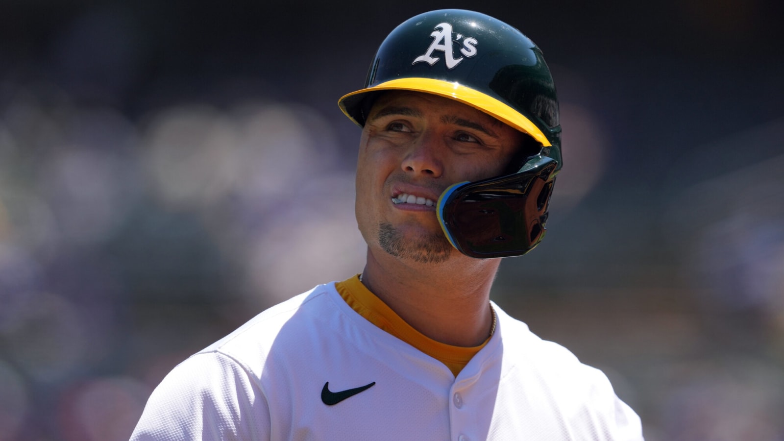 Astros Sign Aledmys Diaz To Minor League Deal