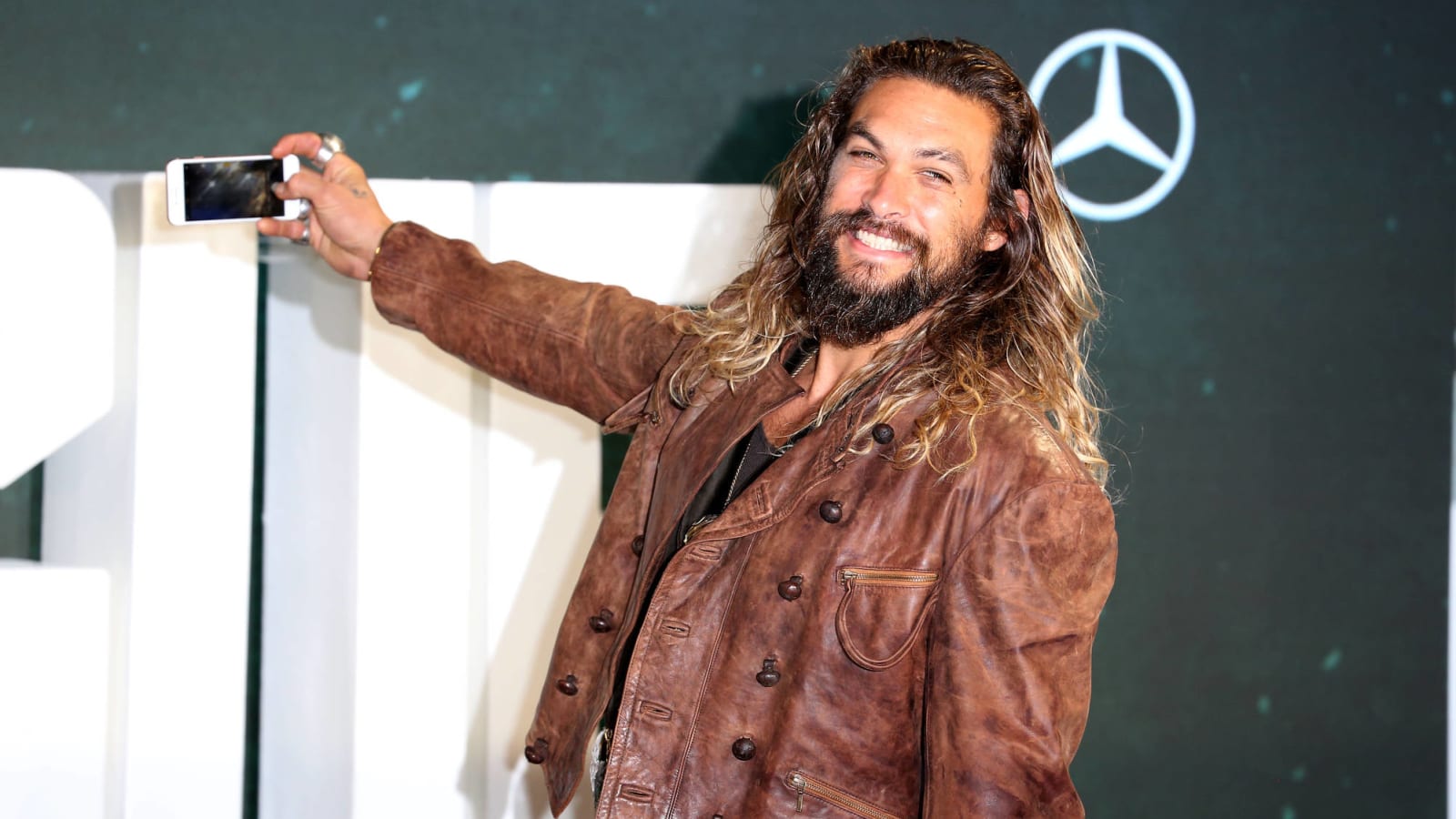 Jason Momoa says he 'fangirled out' the first time he saw Liam Neeson
